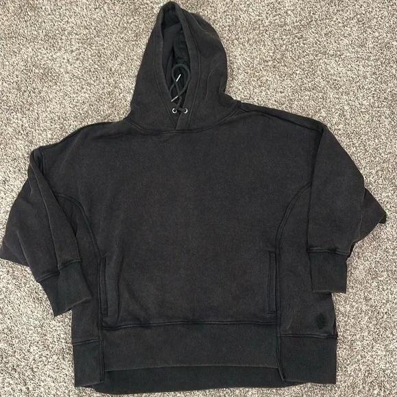 FREE PEOPLE FP MOVEMENT Sprint to The Finish Logo Oversized Hoodie